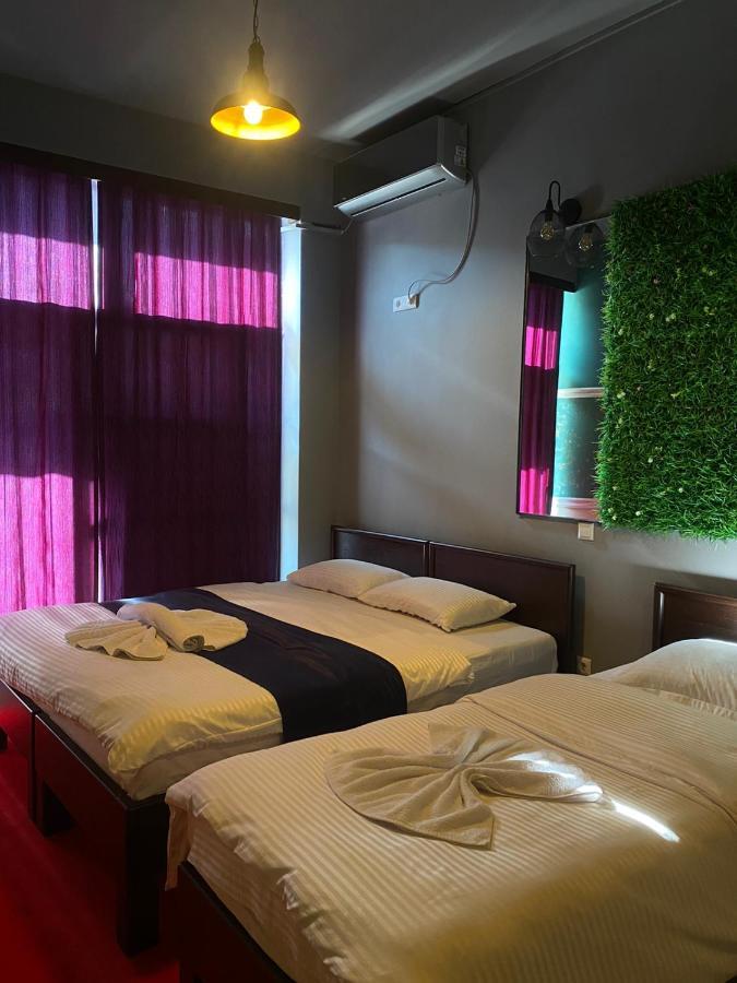 Hotel In Time Prizren Quarto foto