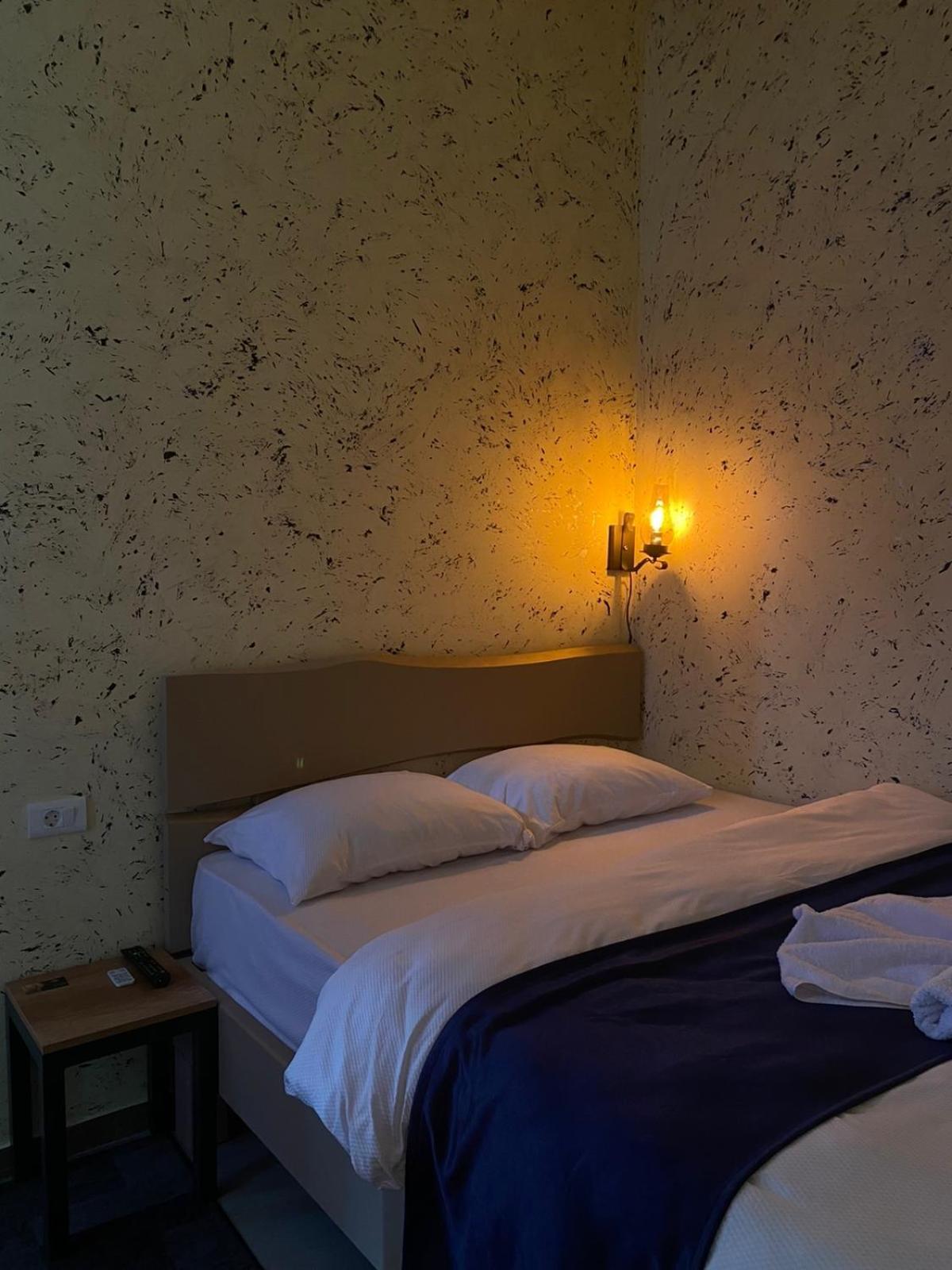 Hotel In Time Prizren Quarto foto